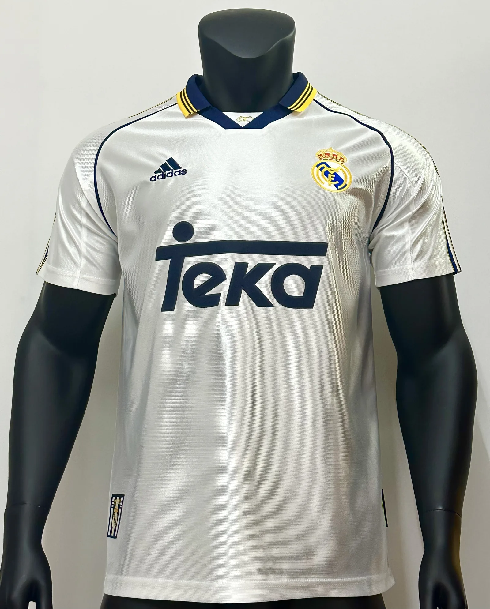 Real Madrid 98/99 Home Shirt