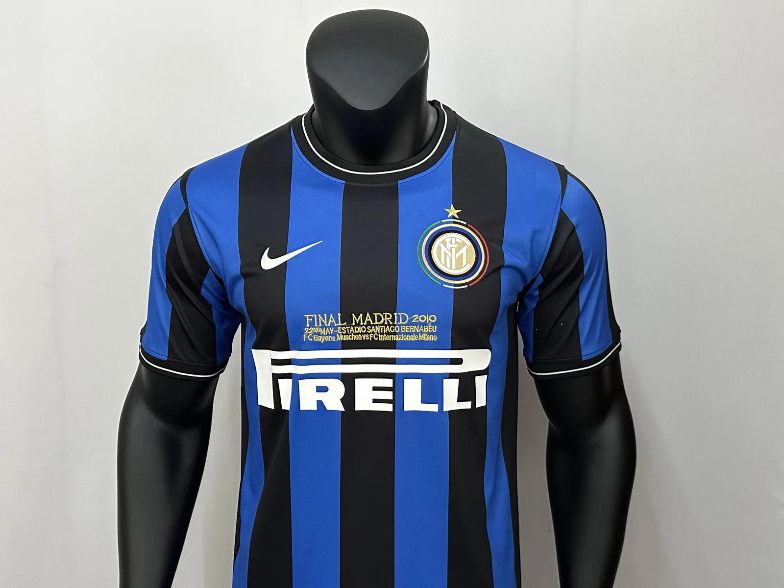 Inter Milan 09/10 Home Shirt — 2