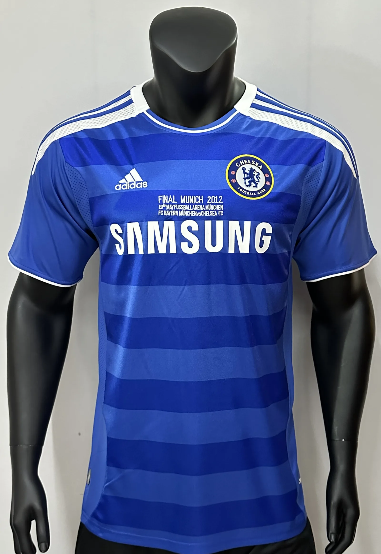11-12 partido en casa de la Liga de Campeones del Chelsea — 2
