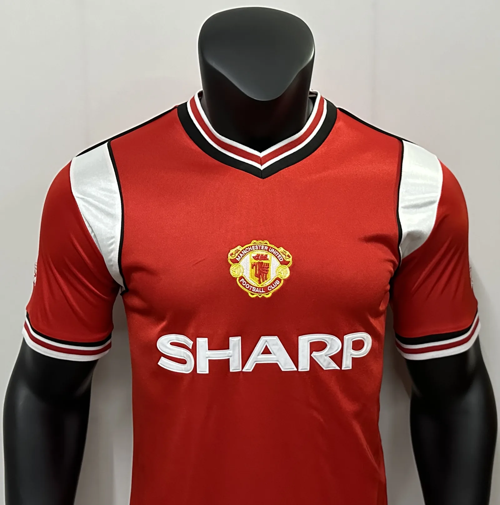 Manchester United 1985 Home Shirt — 2