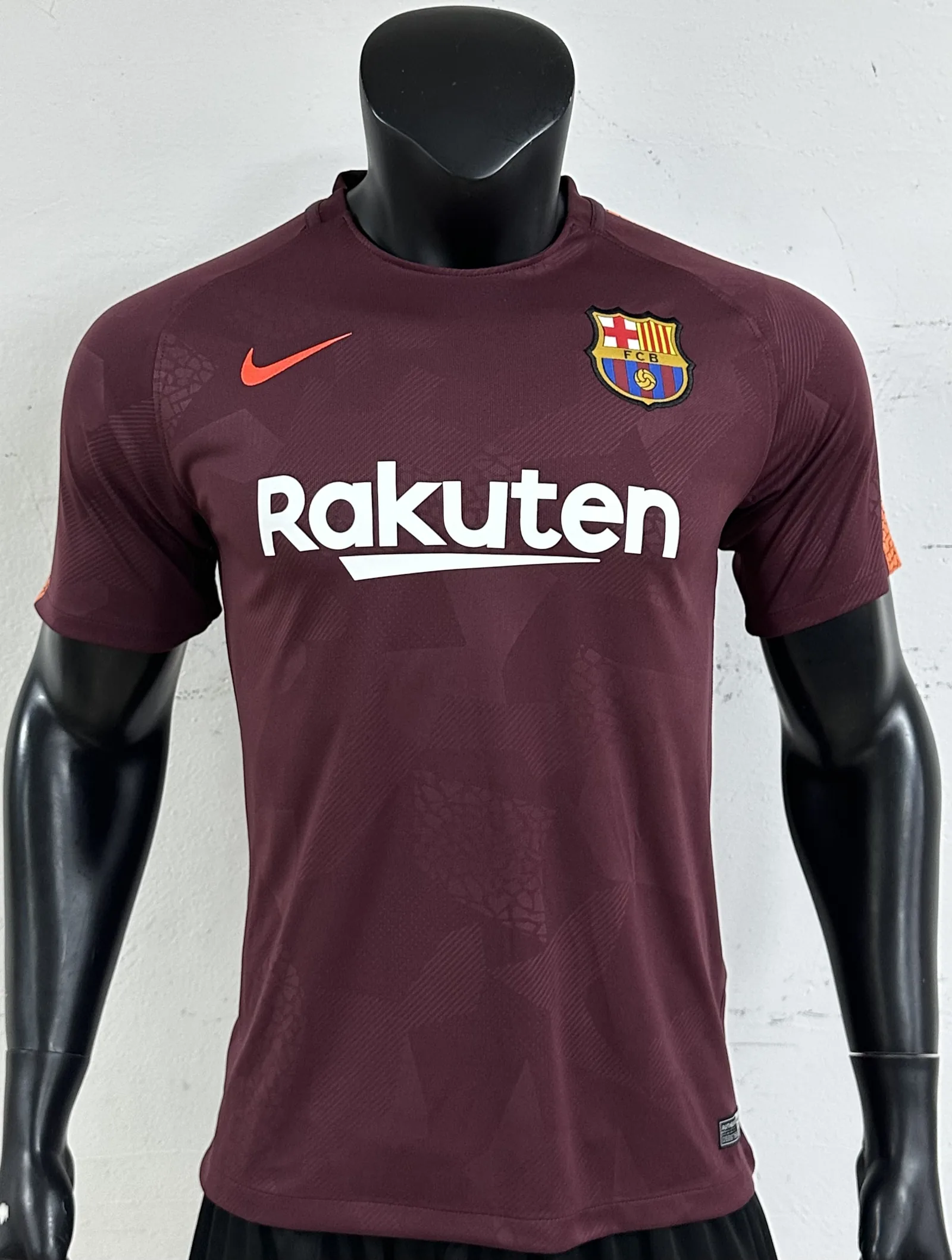17/18 kastanienbrauner Barcelona Erke