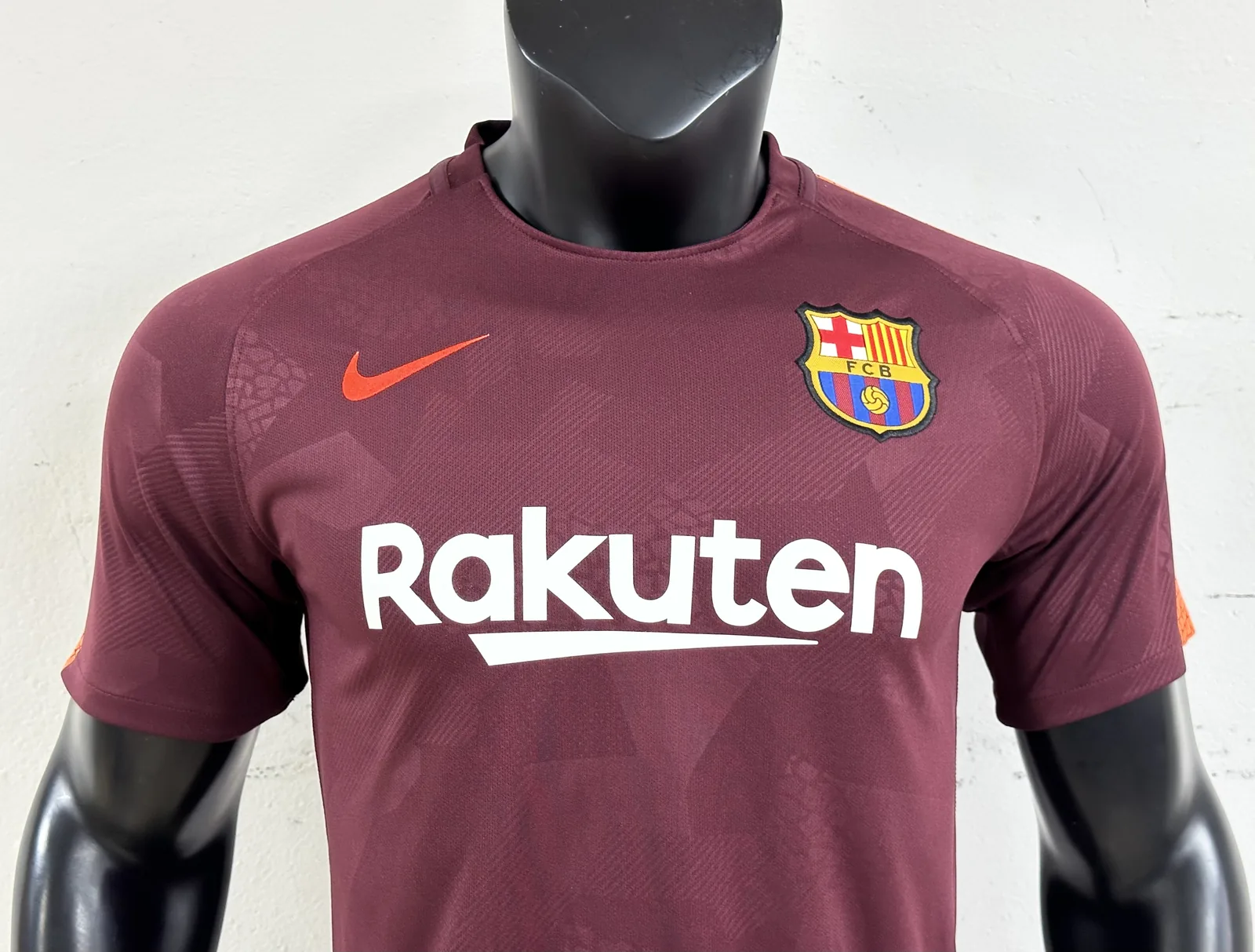 17/18 kastanienbrauner Barcelona Erke — 2