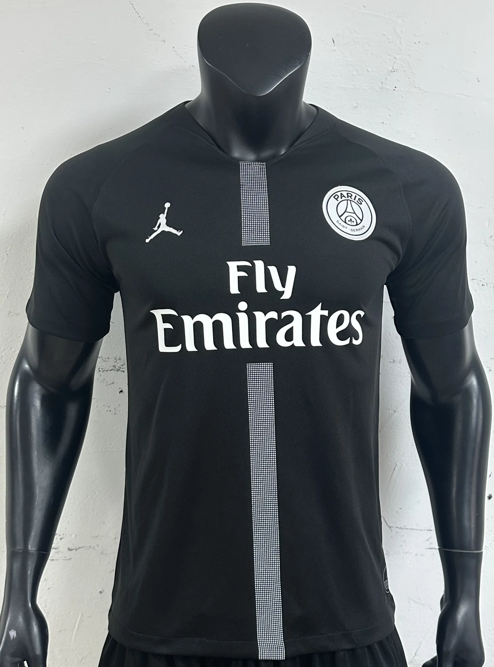 18/19 Paris-Heimspiel