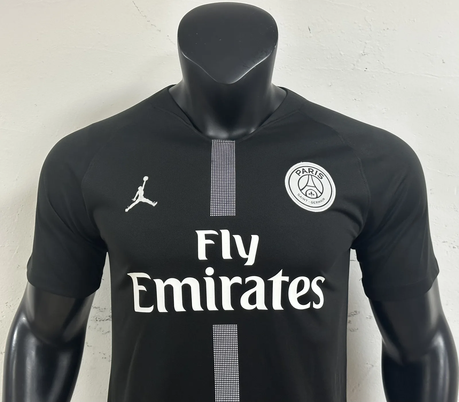 18/19 Paris-Heimspiel — 2