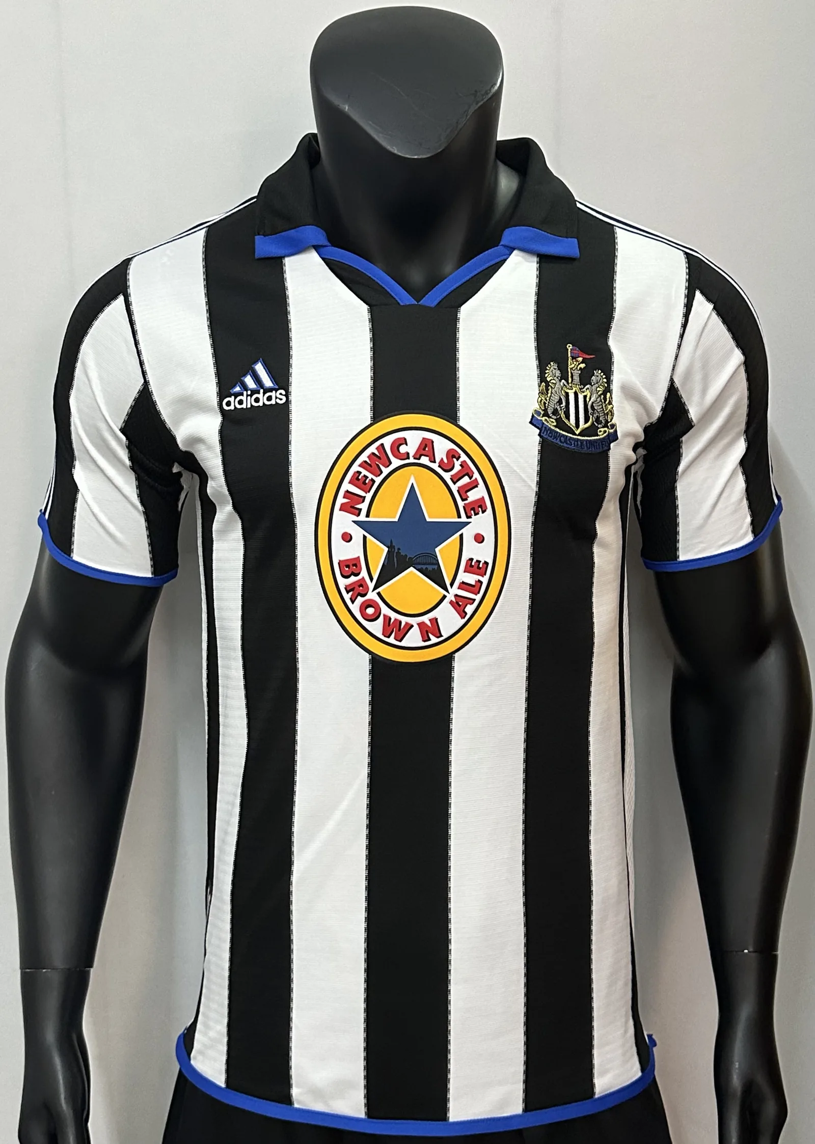 99/00 Newcastle United home — 1