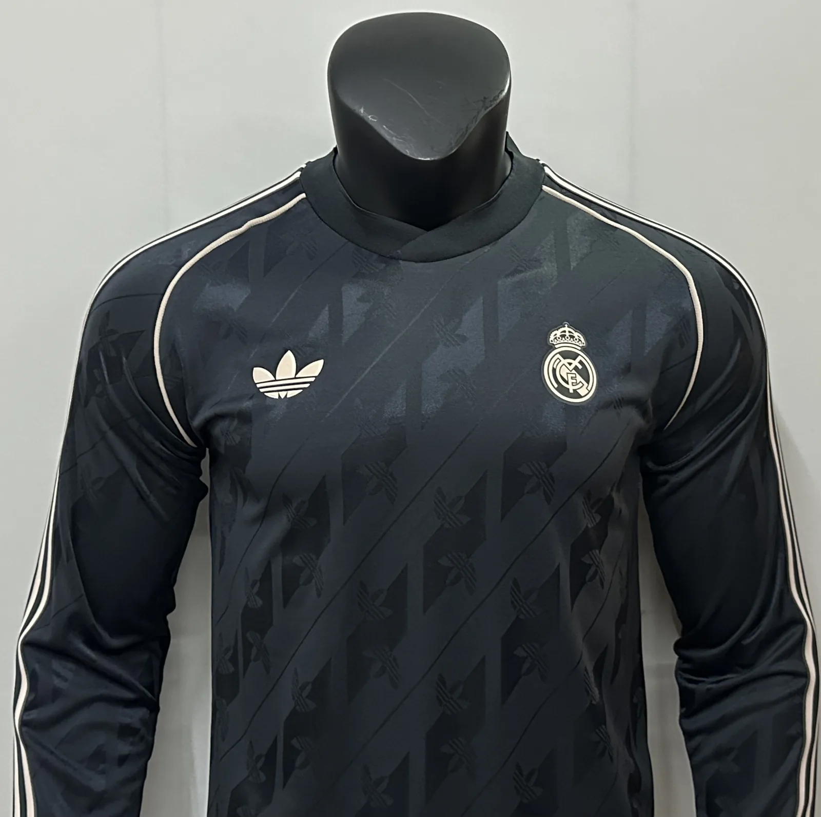 Real Madrid Camiseta Casual Manga Larga — 2