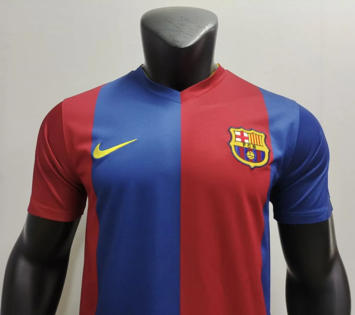 Barcelona 06/07 Home Shirt — 2