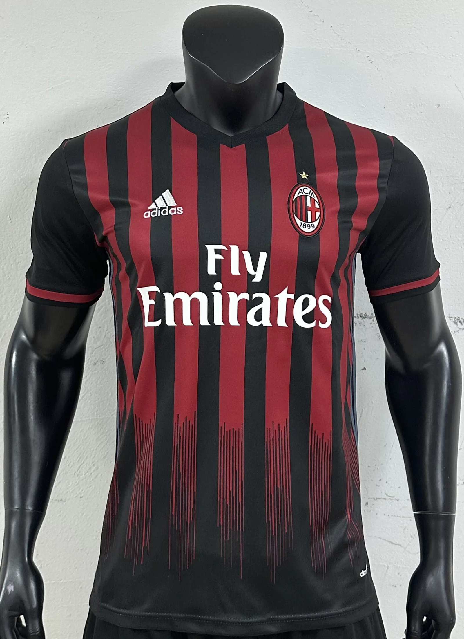AC Mailand Trikot 16/17 Heim — 2