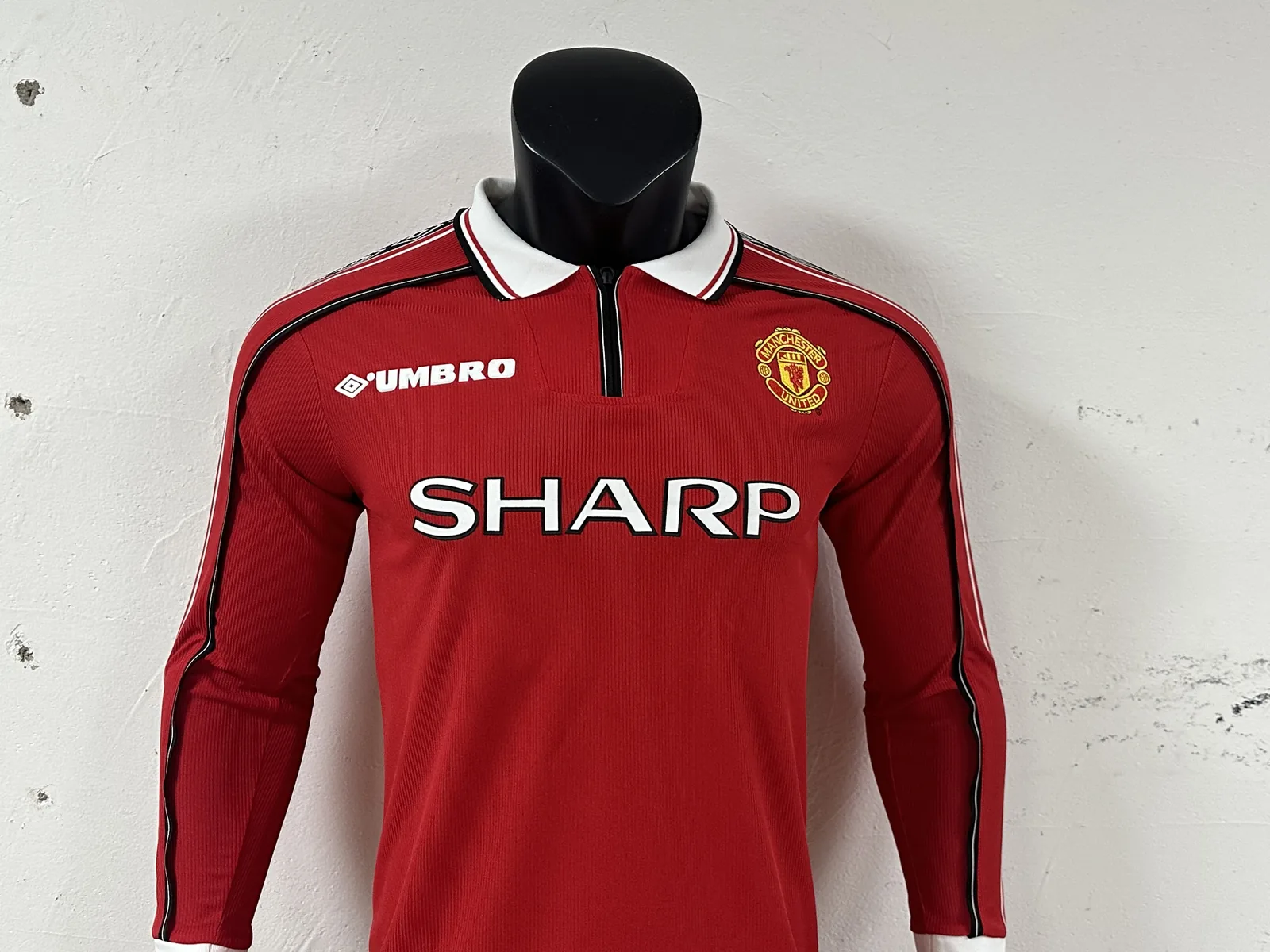 98-99 long sleeve Manchester United home — 2