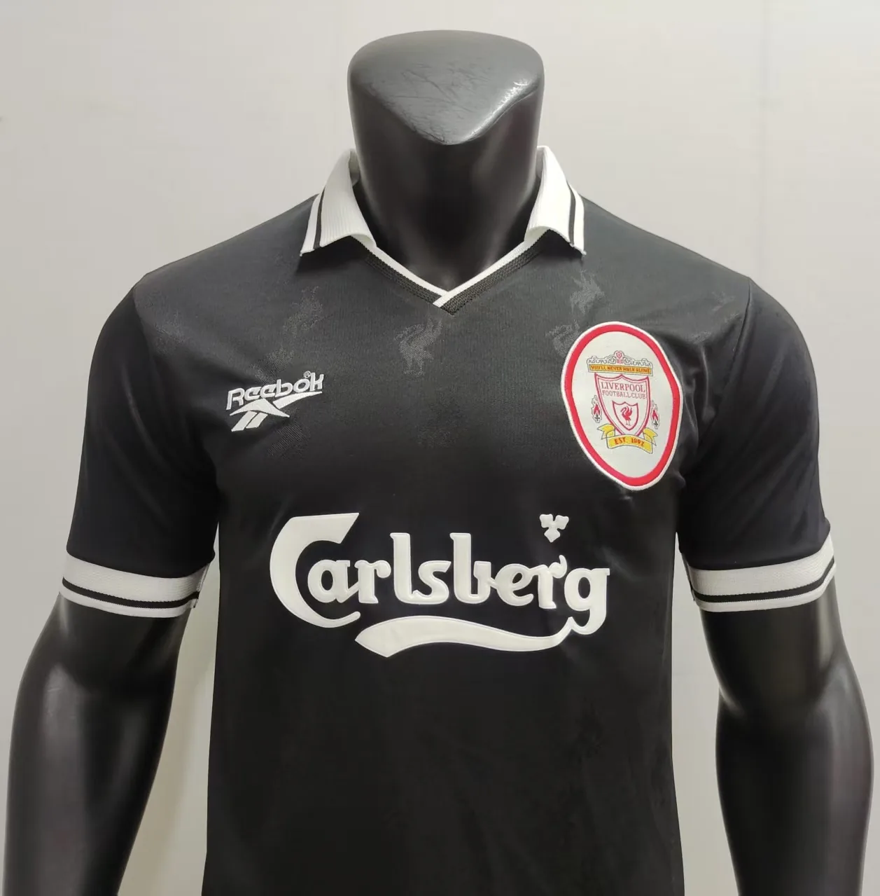 Liverpool 96/97 Third Shirt Black — 2
