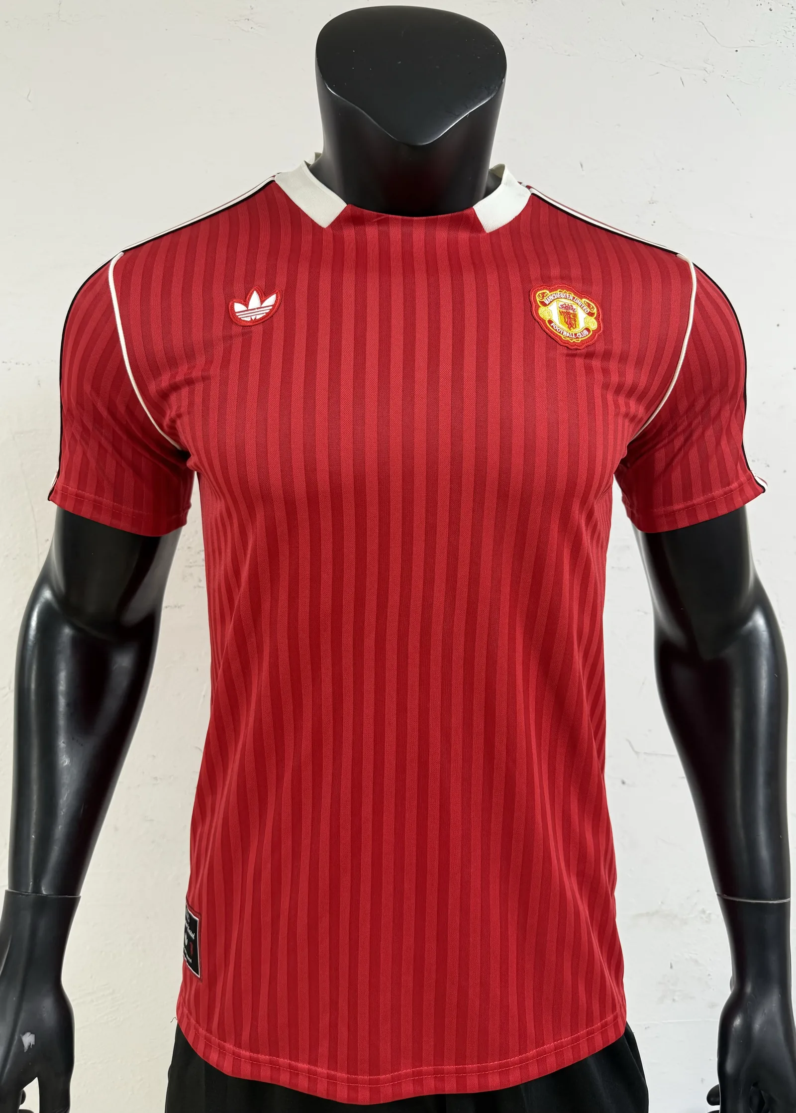 Classic Shamrock Manchester United Retro