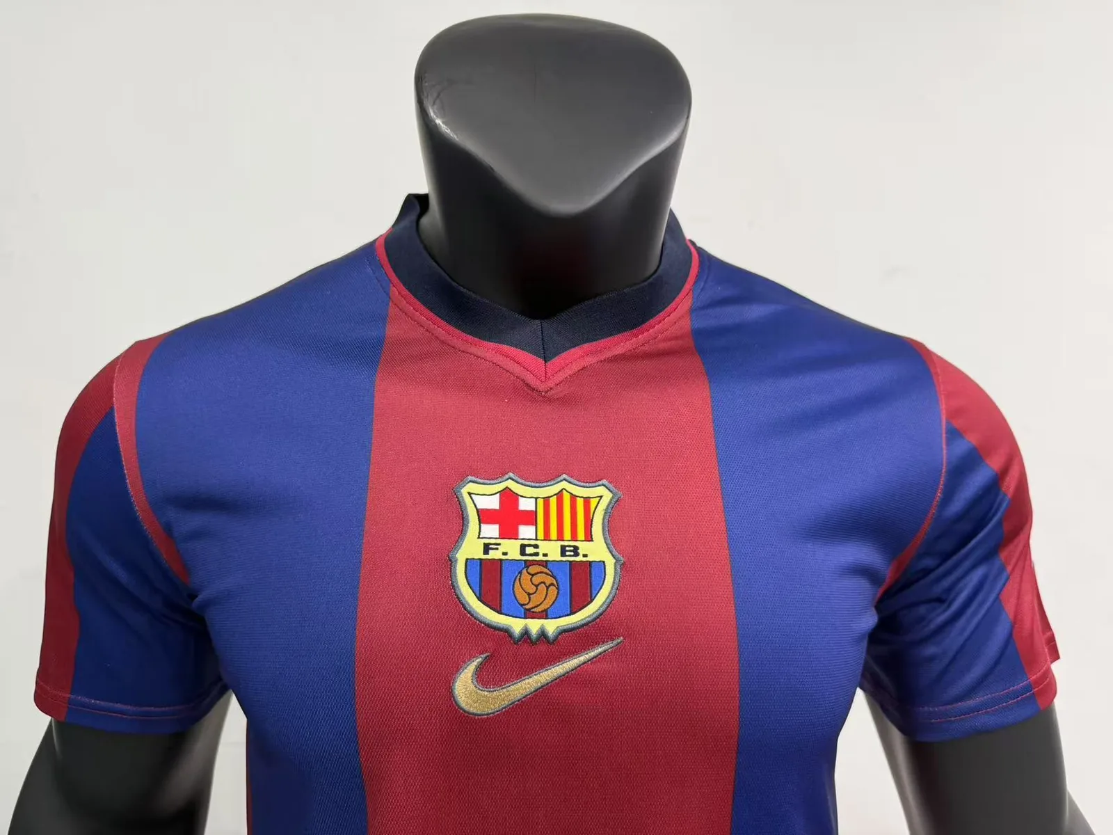 Barcelona 98/99 Home Shirt — 2