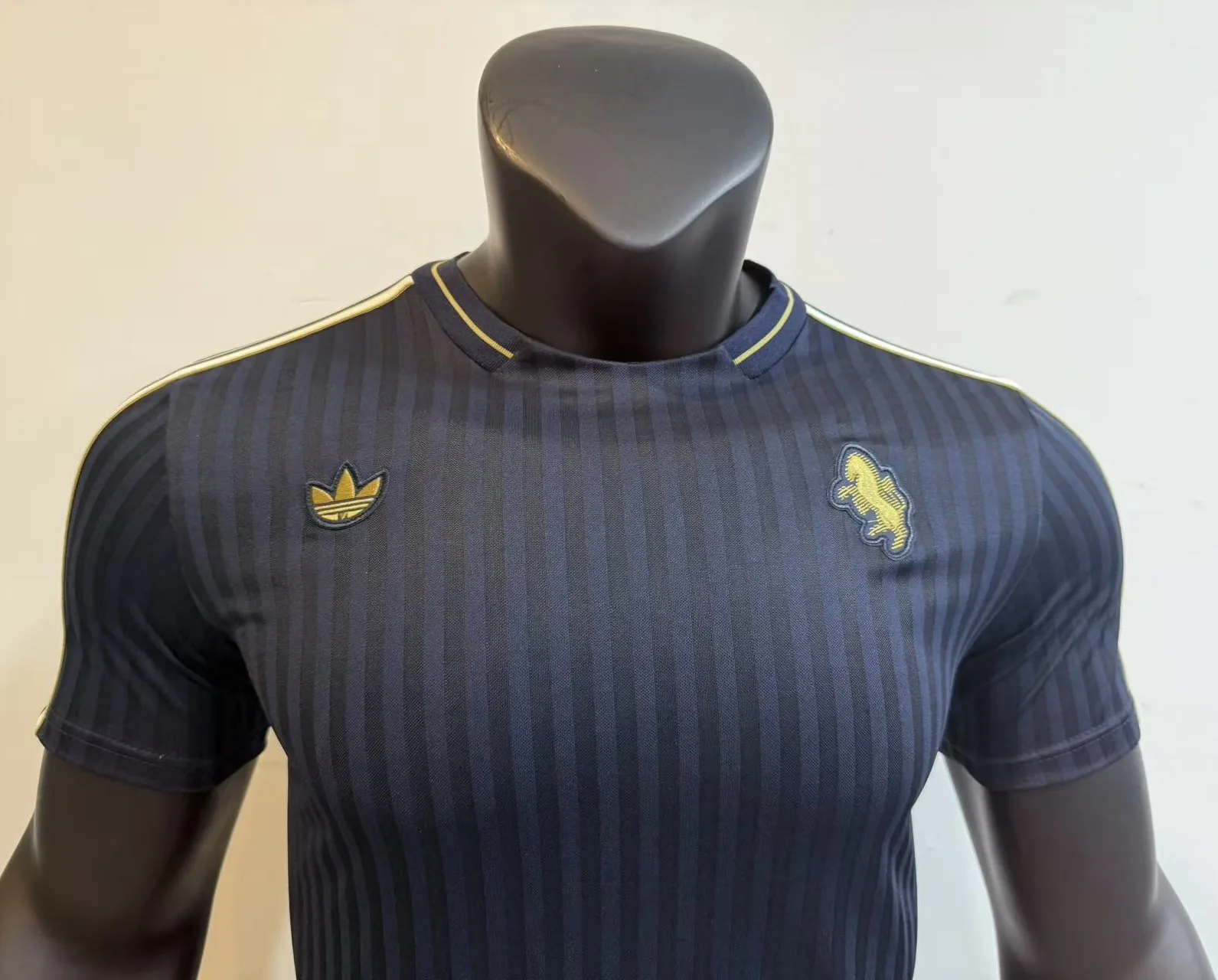 Juventus Camiseta Clásica — 2