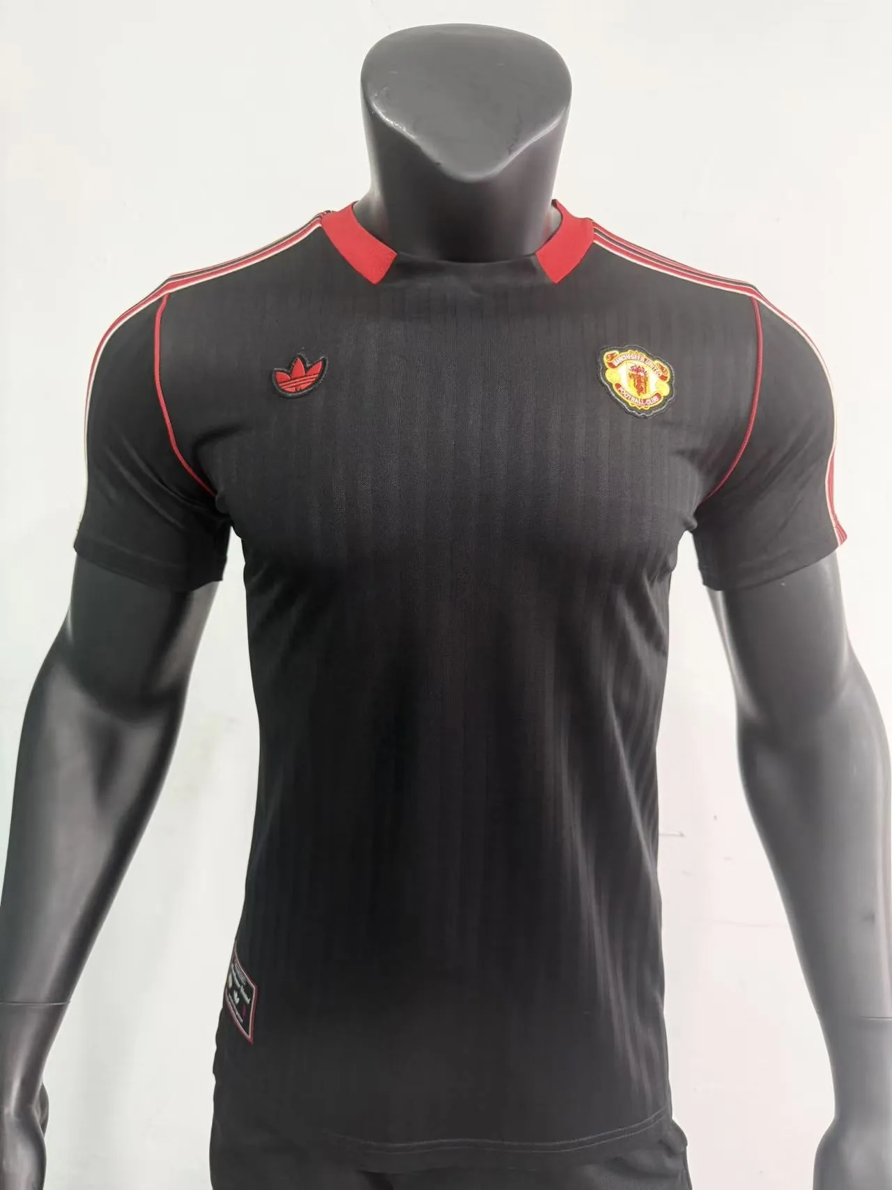 Manchester United Classic Shirt Black