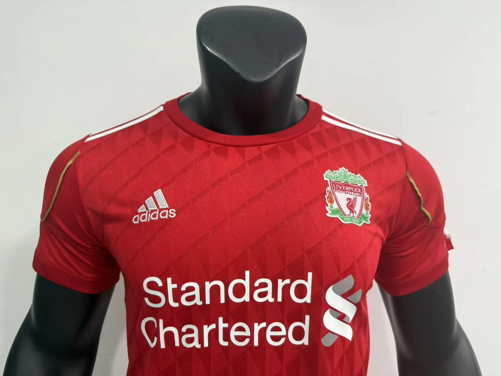 Liverpool 10/11 Home Shirt — 2