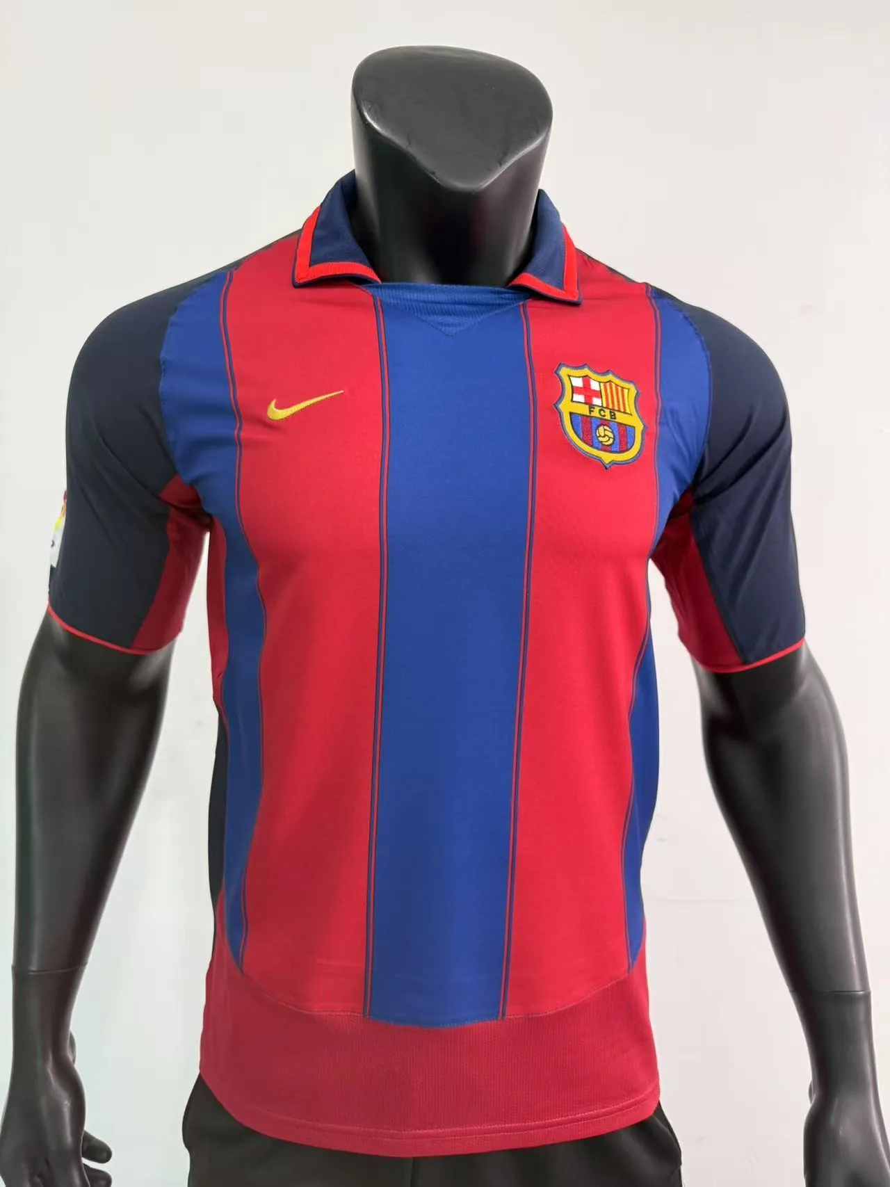 Barcelona 03/04 Home Shirt