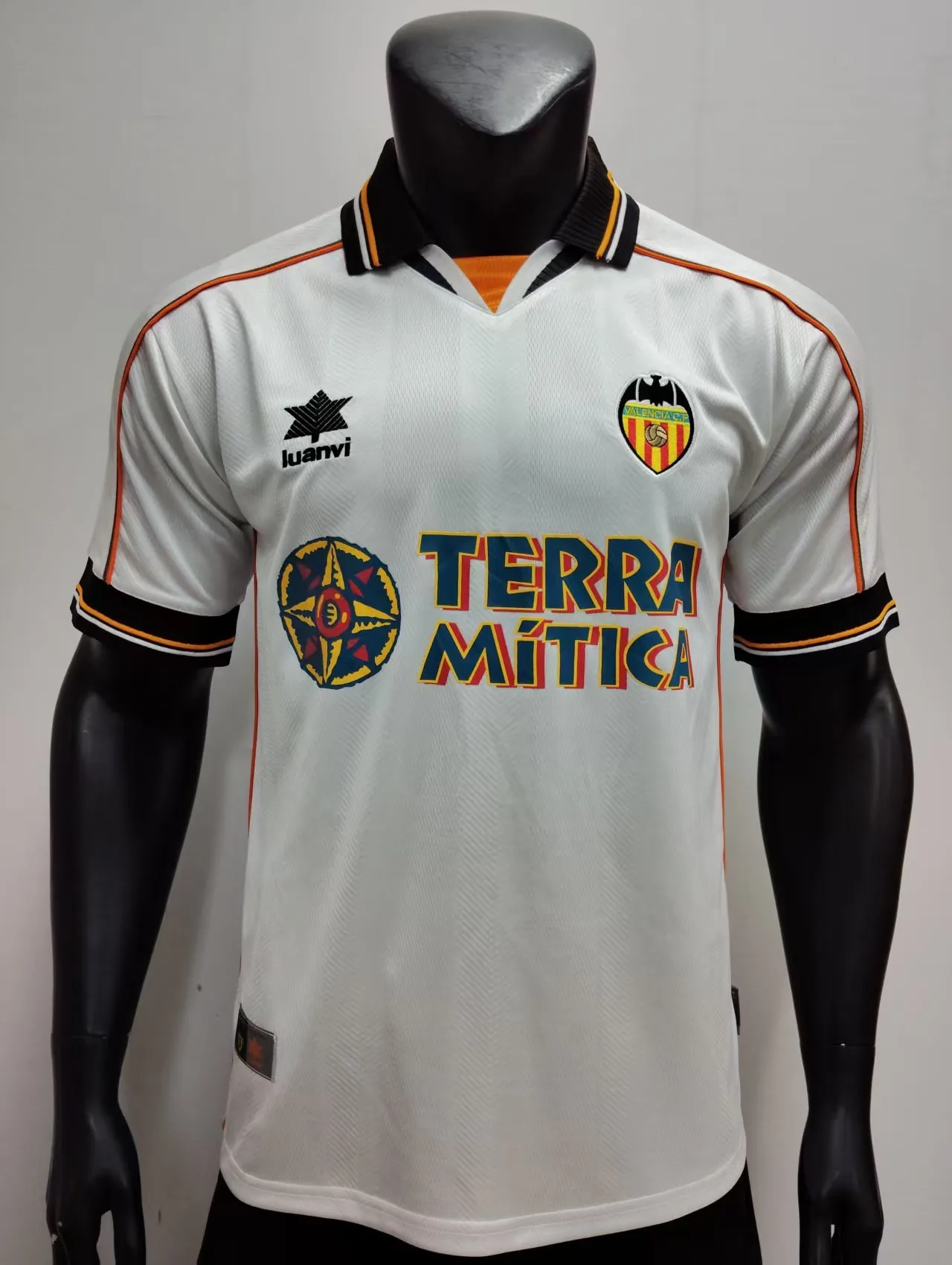 Valencia 99/00 Home Shirt — 1