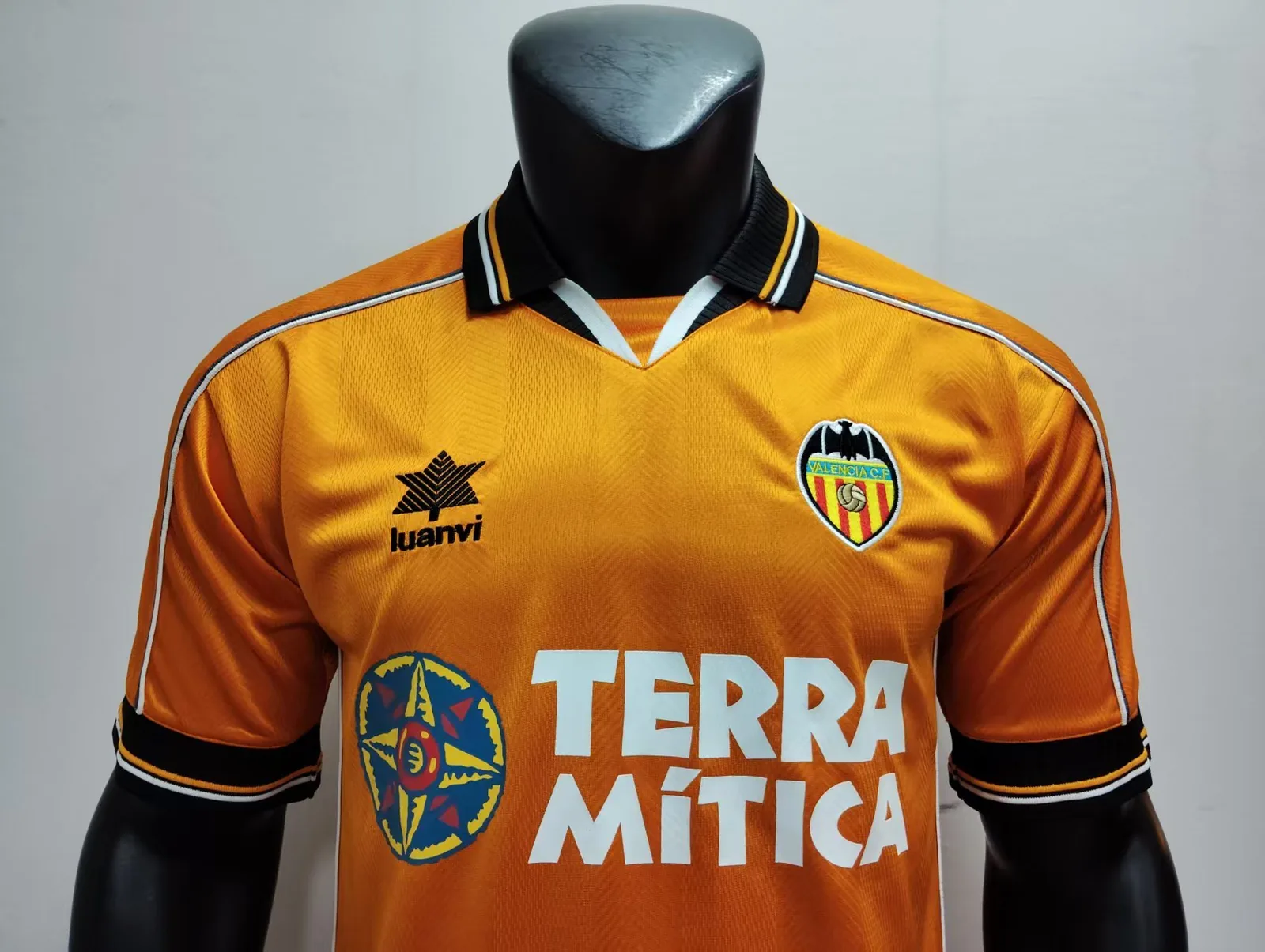 99-00 Valencia-Auswärtsspiel — 2