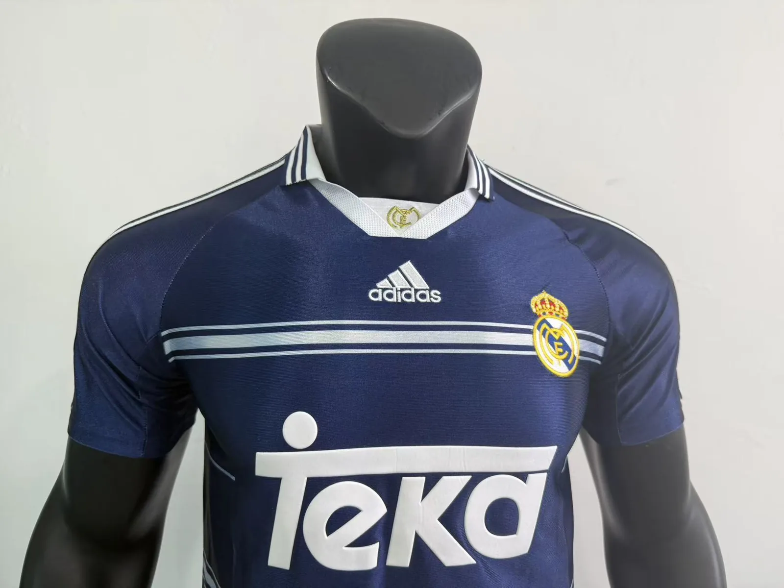 98-99 Real Madrid away game — 2