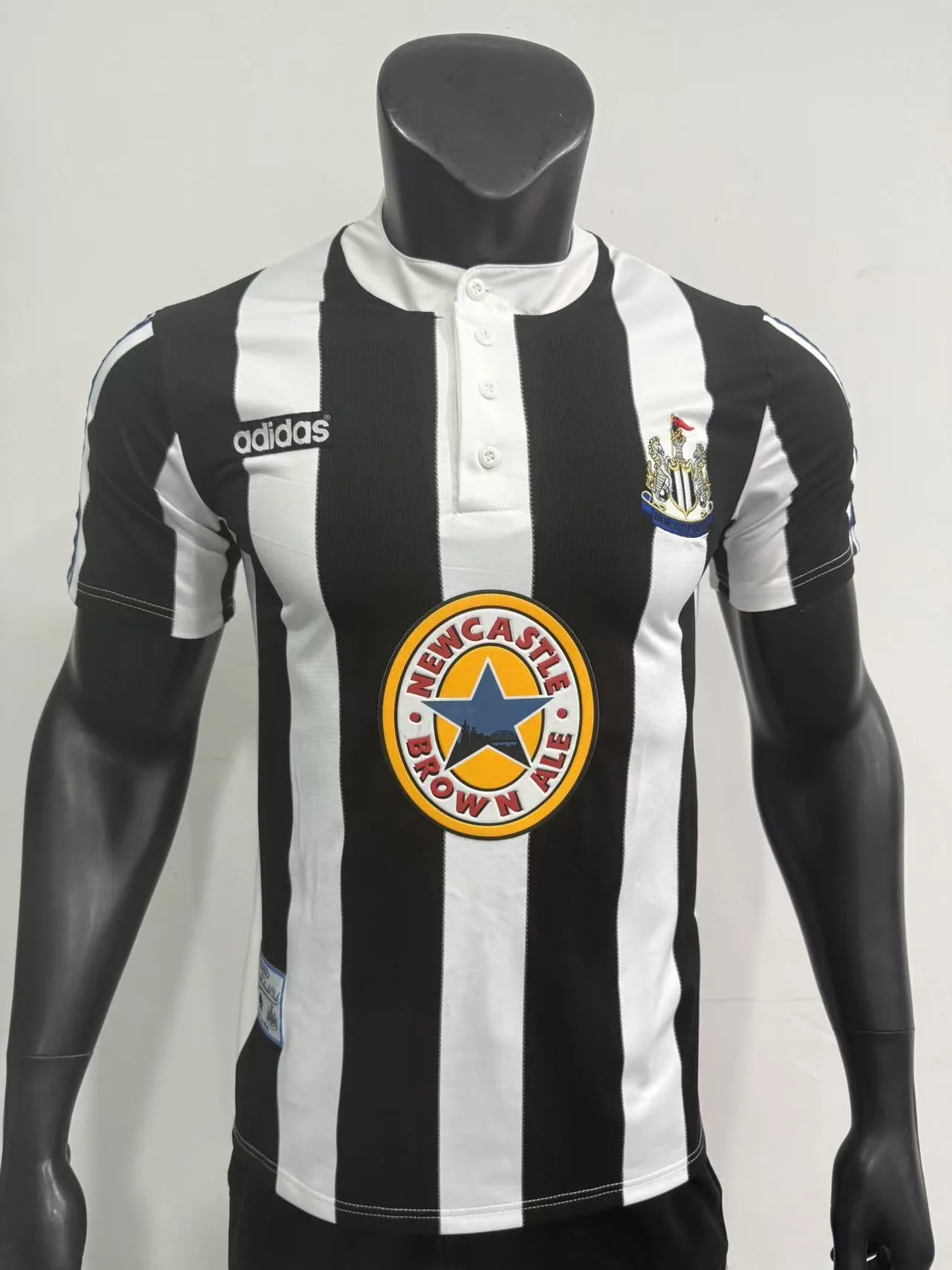 Newcastle United 95/96 Home Shirt — 1