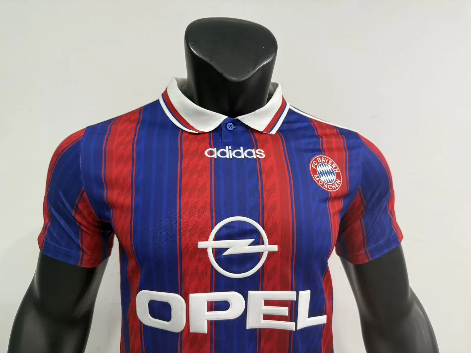 Bayern Munich 95/97 Home Shirt — 2