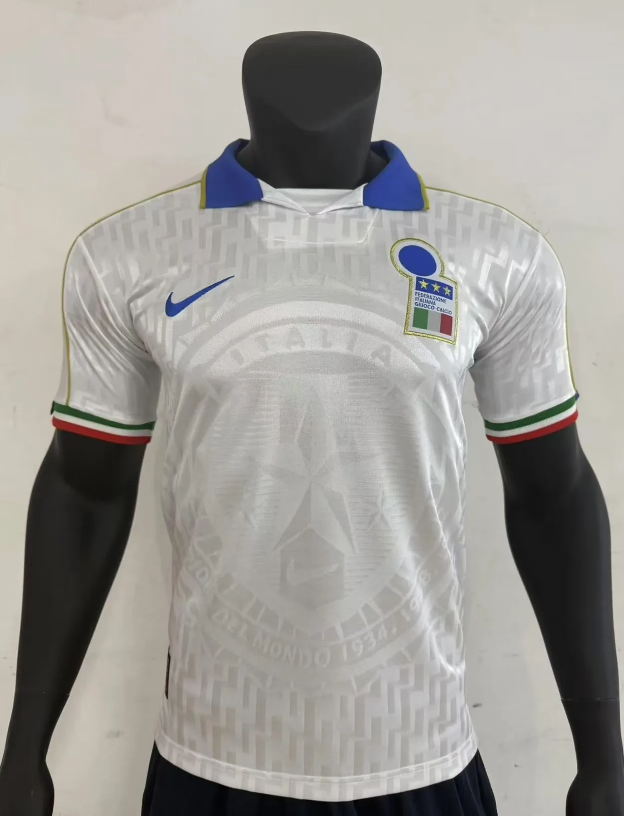 95-96 Italy away game