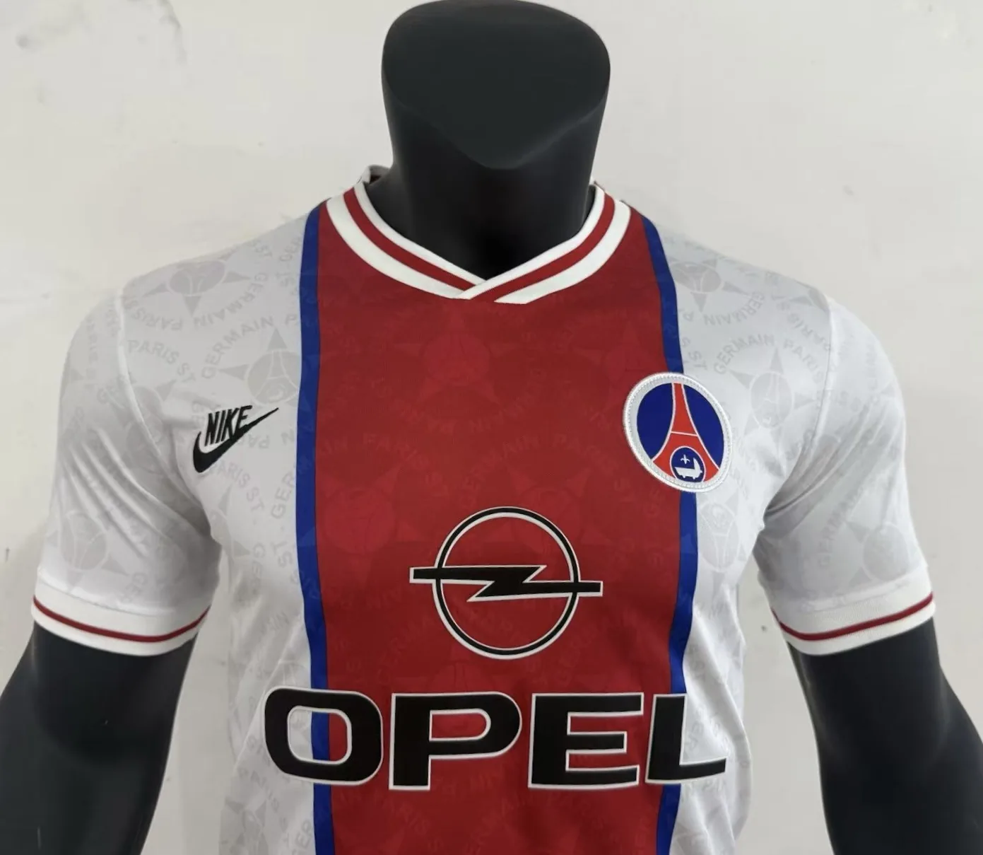 95-96 partido de visitante de París — 2