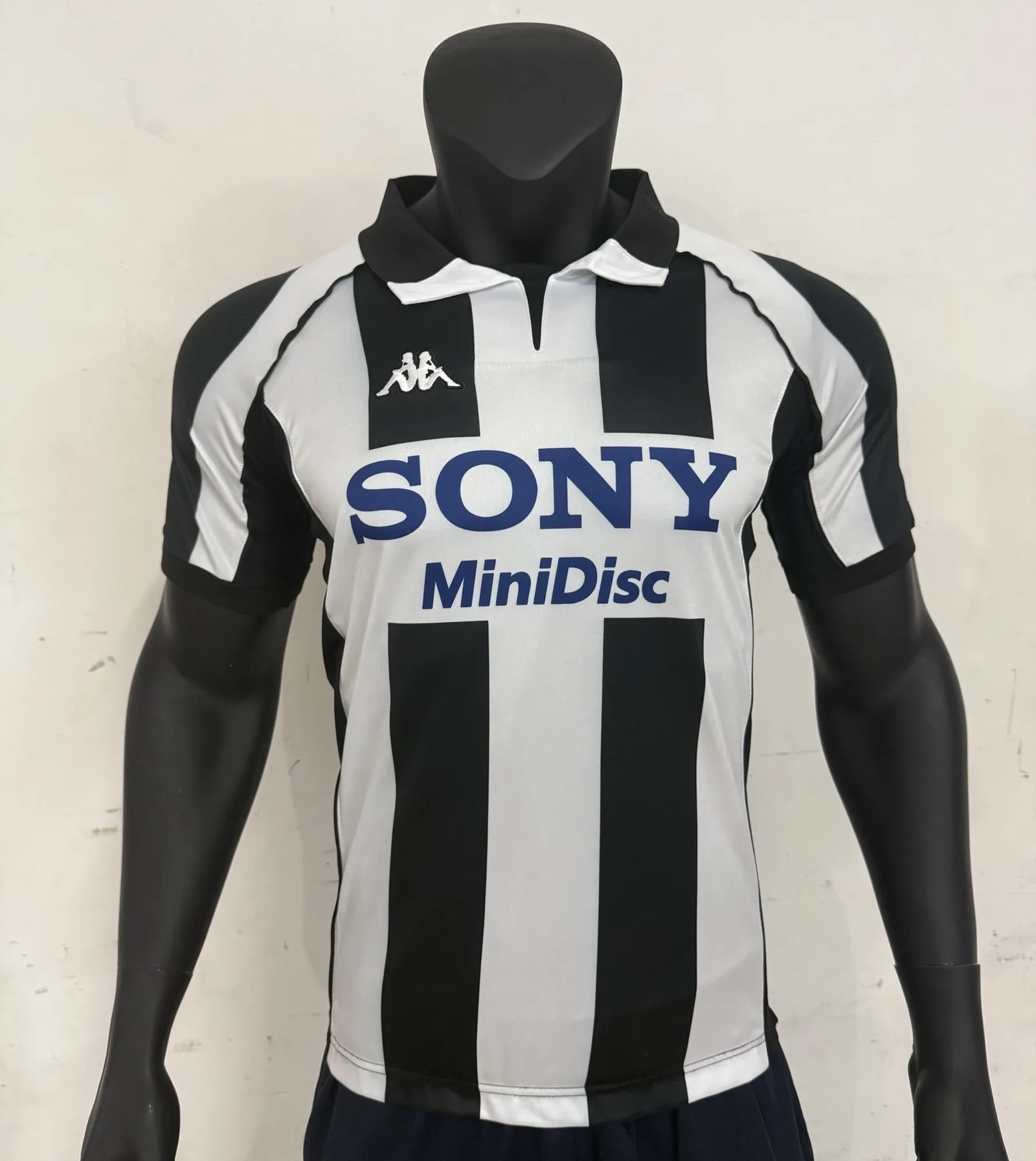 Juventus 97/98 Home Shirt