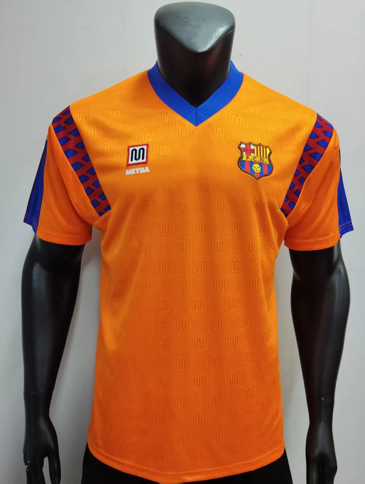 91-92 Barcelona away game