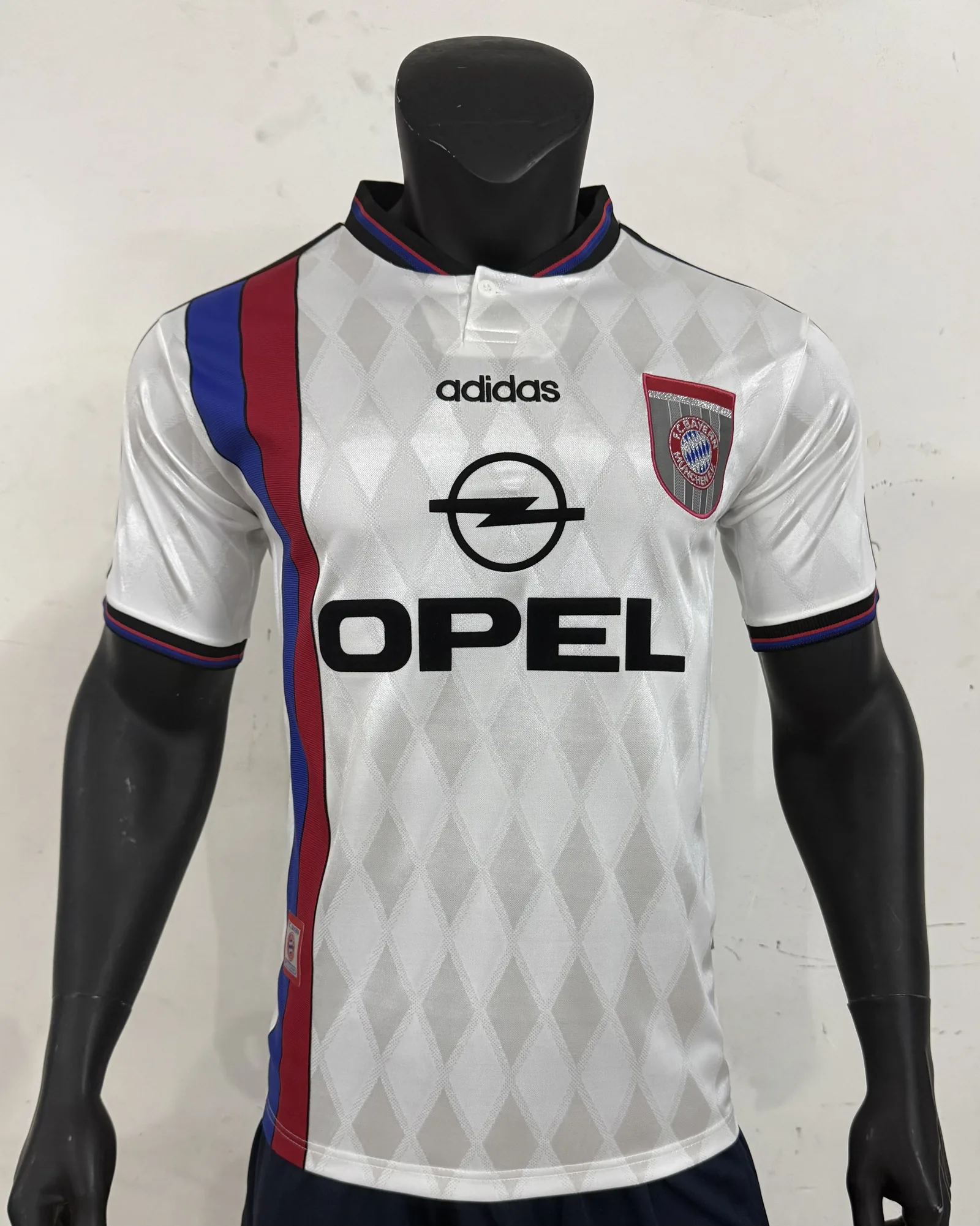 97-98 Bayern away game
