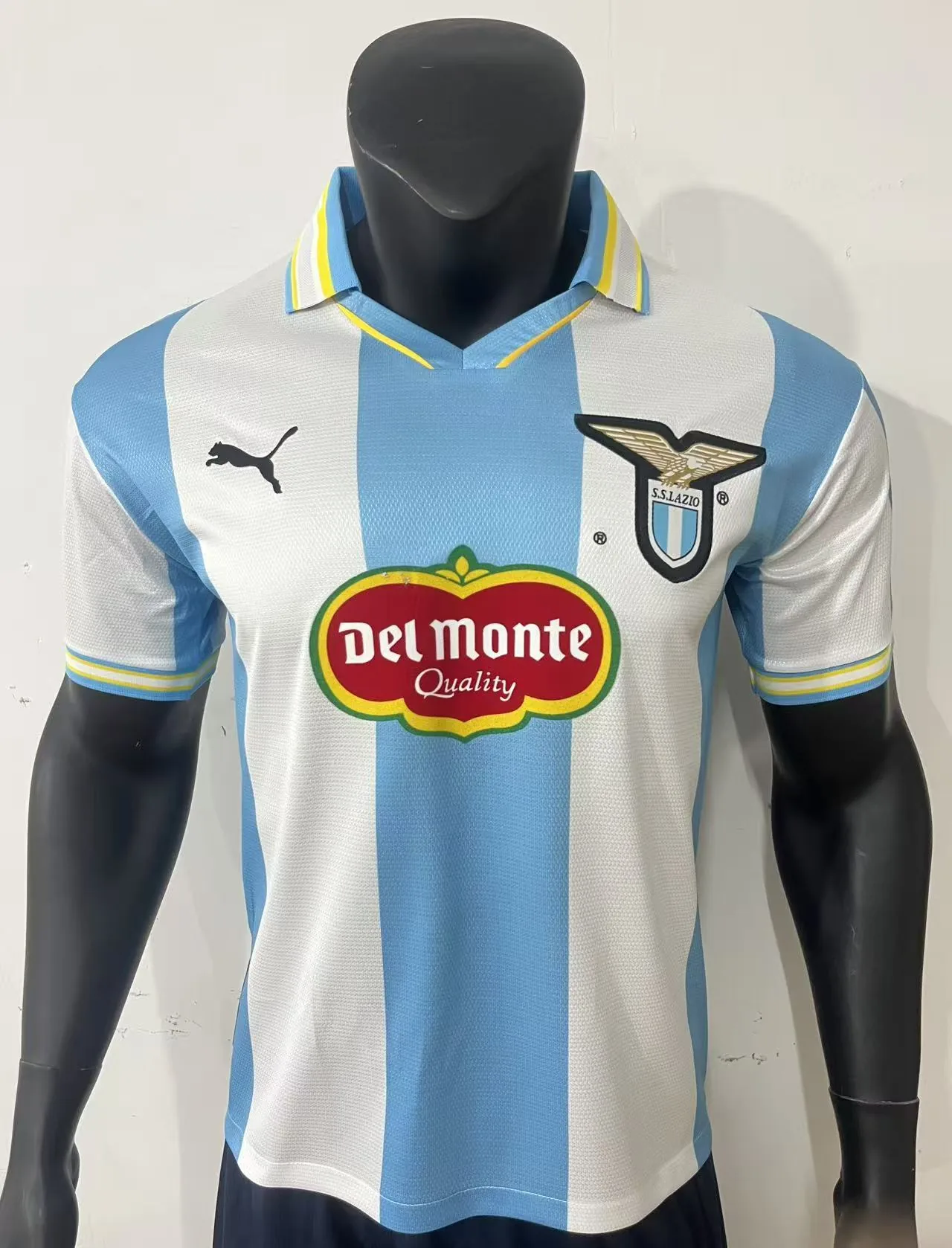 99-00 Lazio zu Hause