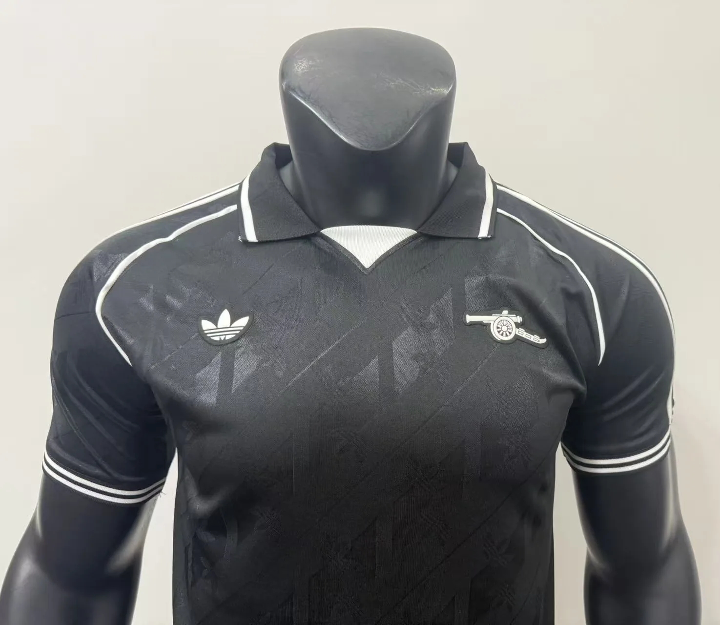 Arsenal Maillot 26/27 Rétro Noir — 2