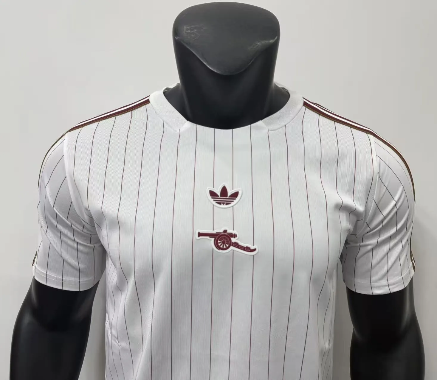 Arsenal Maillot 26/27 Rétro à Rayures Blanc — 2
