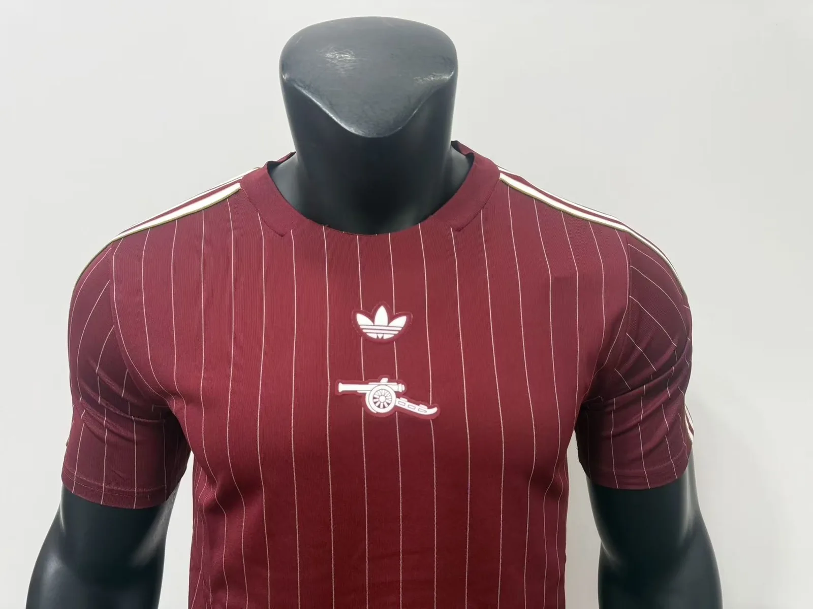 Arsenal Maillot 26/27 Rétro à Rayures Bordeaux — 2