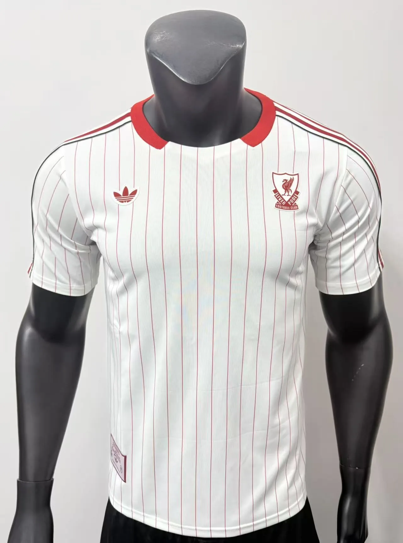 Liverpool 26/27 Retro Shirt Pinstripe Beige