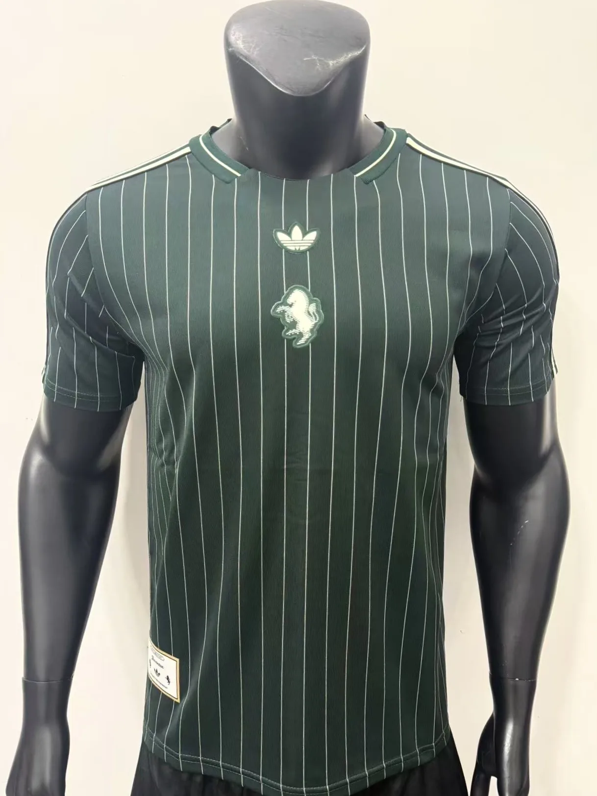 Juventus Camiseta 26/27 Retro de Rayas Verde