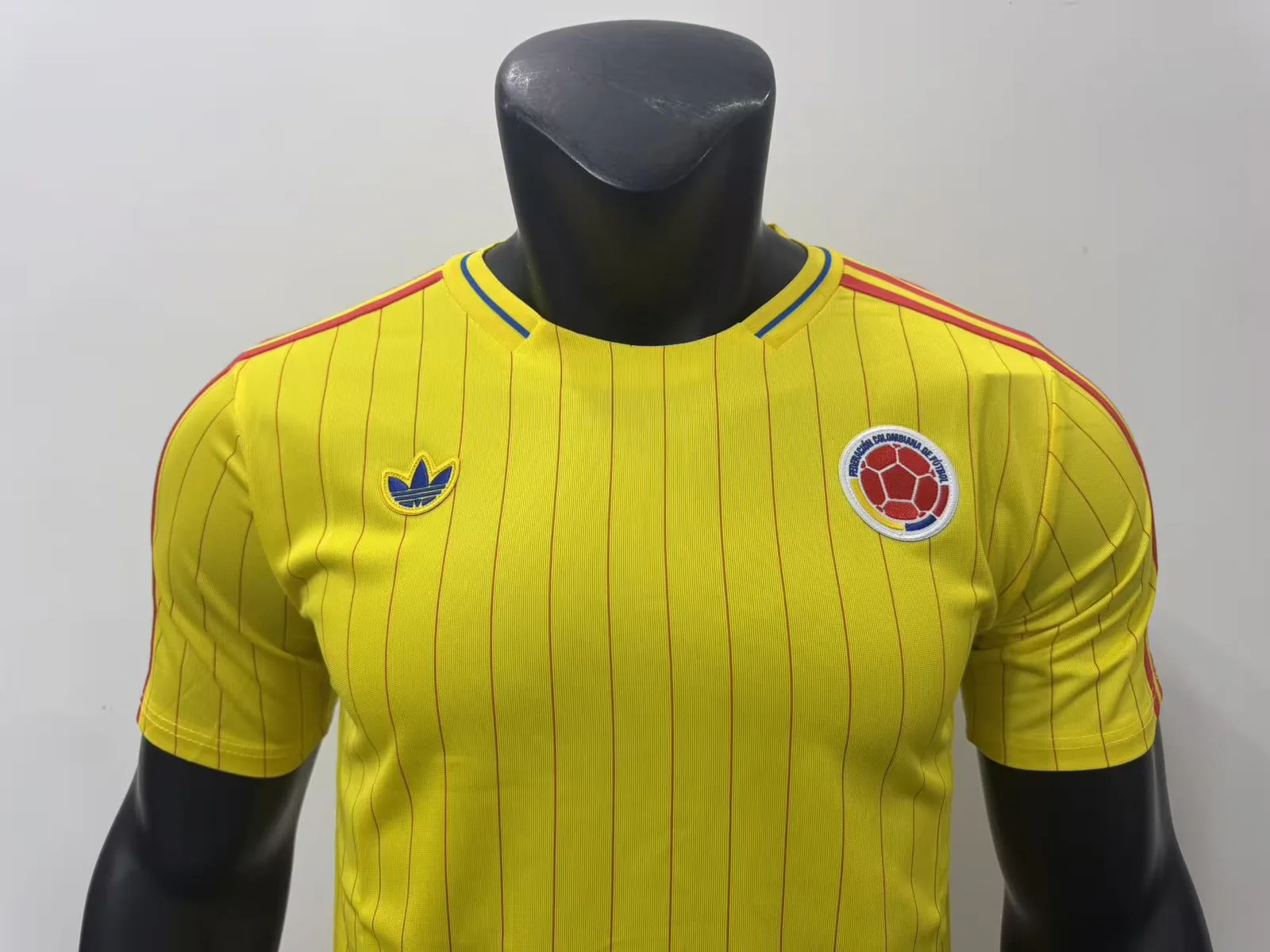 Colombia Camiseta 26/27 Retro de Rayas Amarilla — 2