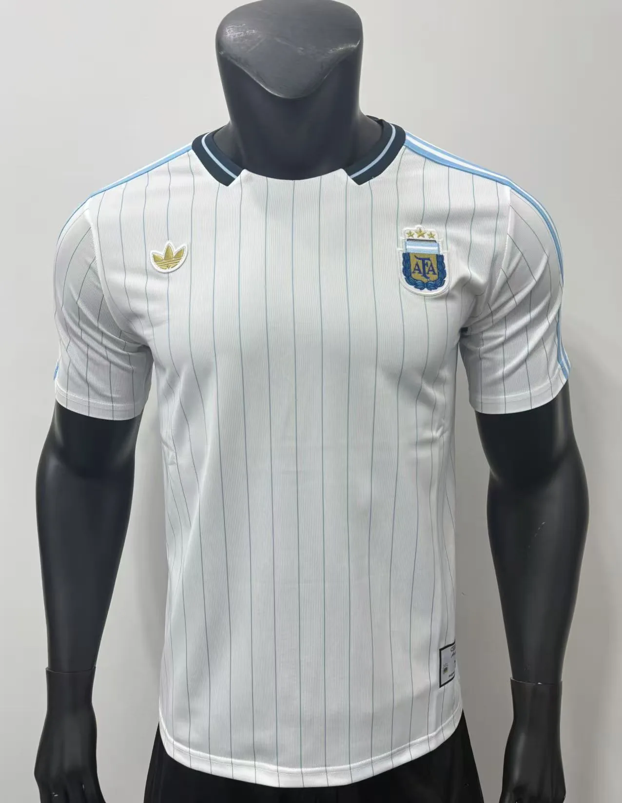Argentina Camiseta 26/27 Retro de Rayas Blanca — 2