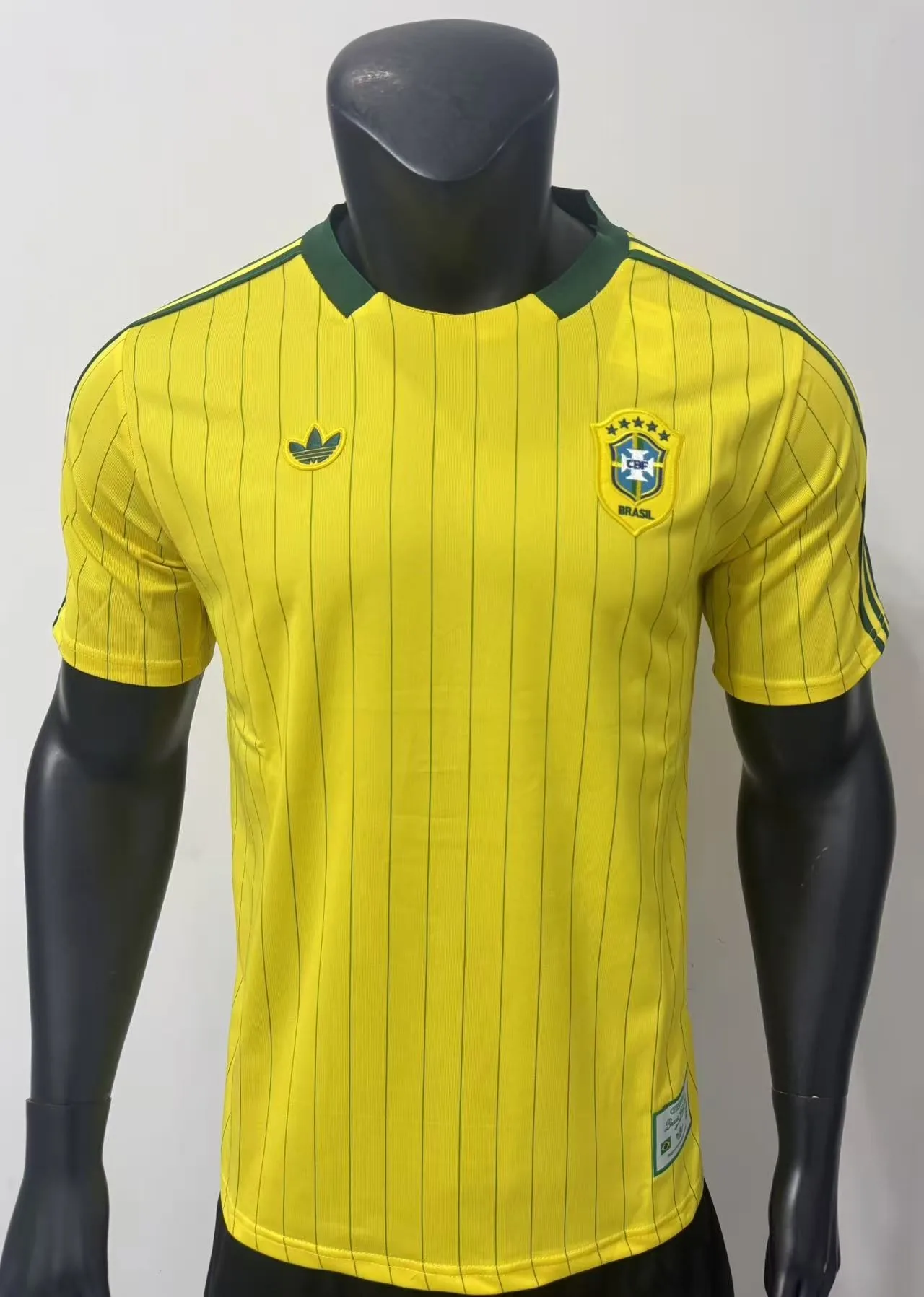 Brasil Camiseta 26/27 Retro de Rayas Amarilla