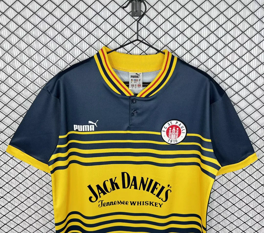 St. Pauli 1997/98 Away Shirt — 2