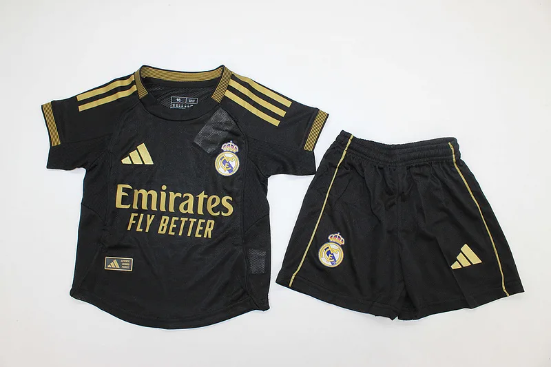Real Madrid 2025/26 Set Kinder Spielerversion Black