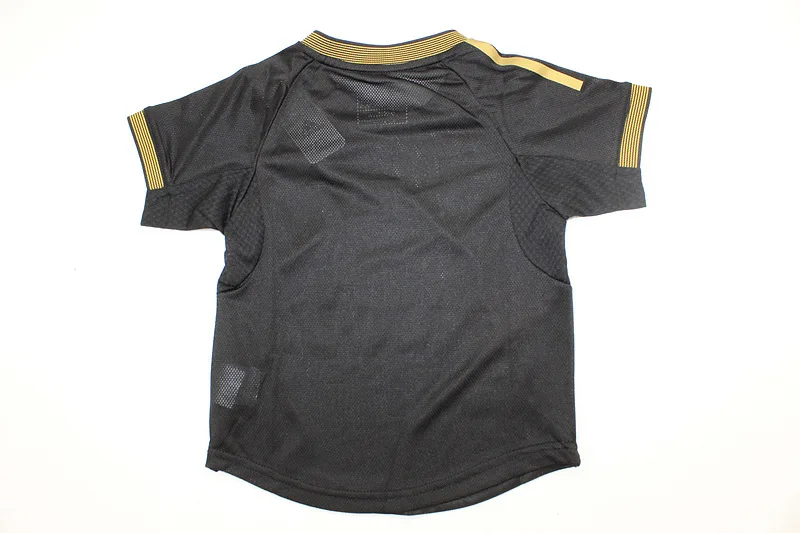 Real Madrid 2025/26 Set Kinder Spielerversion Black — 2