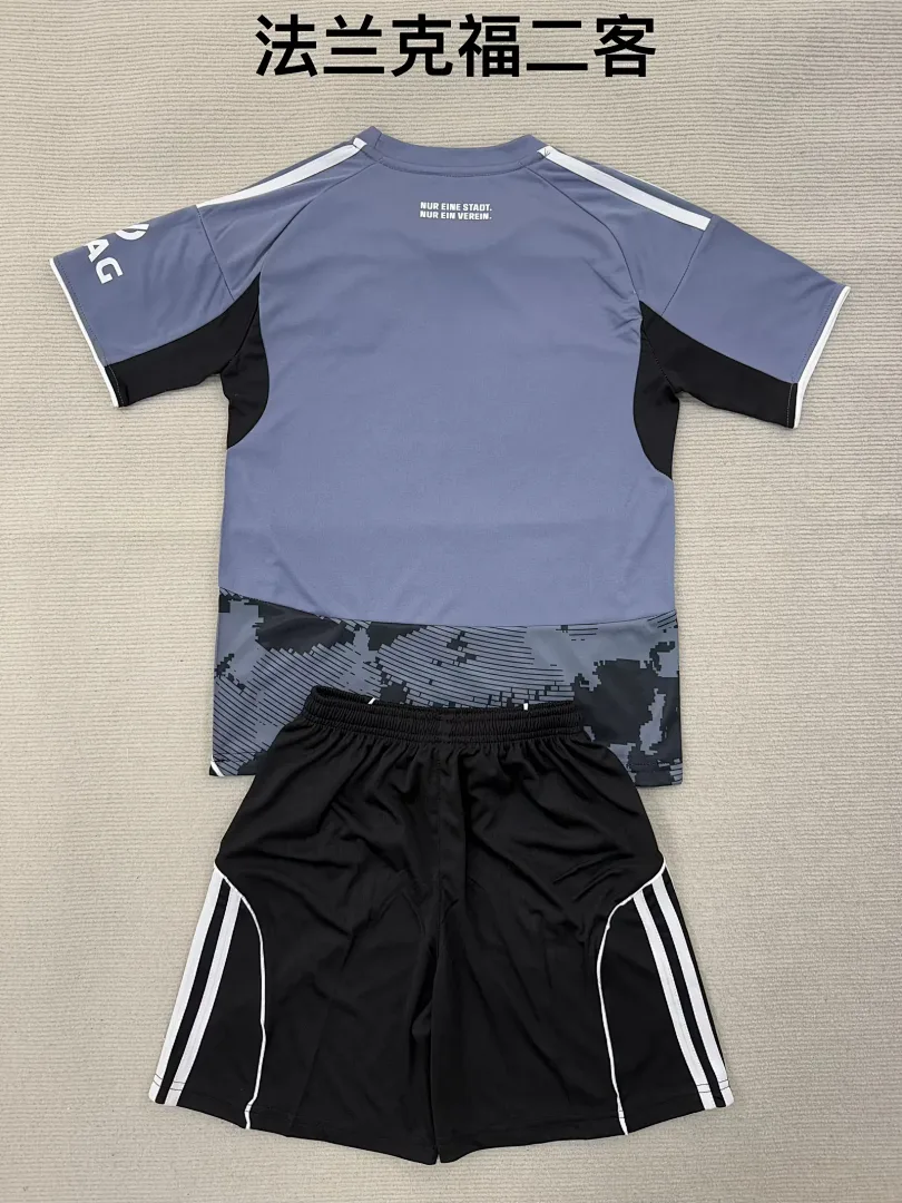 Eintracht Frankfurt 2025/26 Third Kids Kit — 2