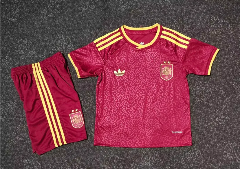 Spain 2016/28 Third Kids Kit