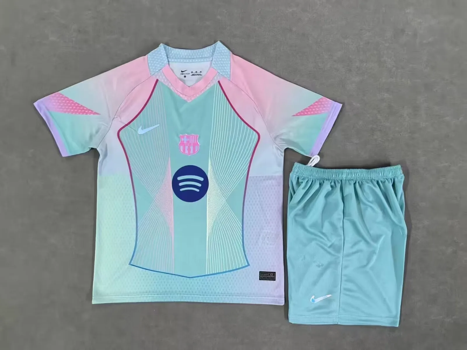 Barcelona 2025/26 Training Kids Kit Green — 1