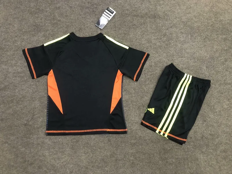 Argentina 2024 Goalkeeper Kids Kit Black — 1