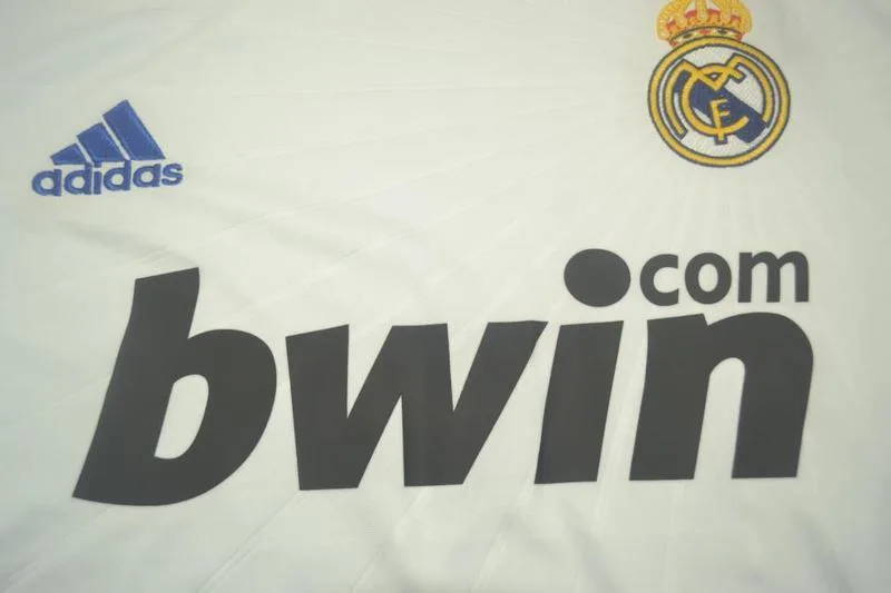 Real Madrid 2010/11 Home Shirt Long Sleeve — 2