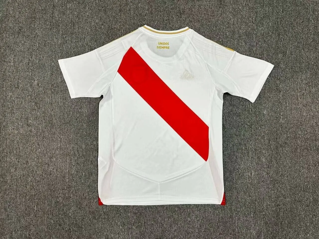 Pérou 2024/25 Domicile Maillot Manches Courtes — 2