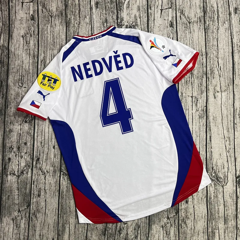 Czech Republic 2000 Away Shirt — 2