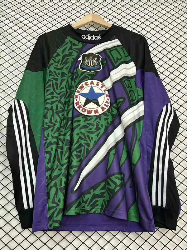 Newcastle United 1995/96 Goalkeeper Shirt Long Sleeve Purple — 2